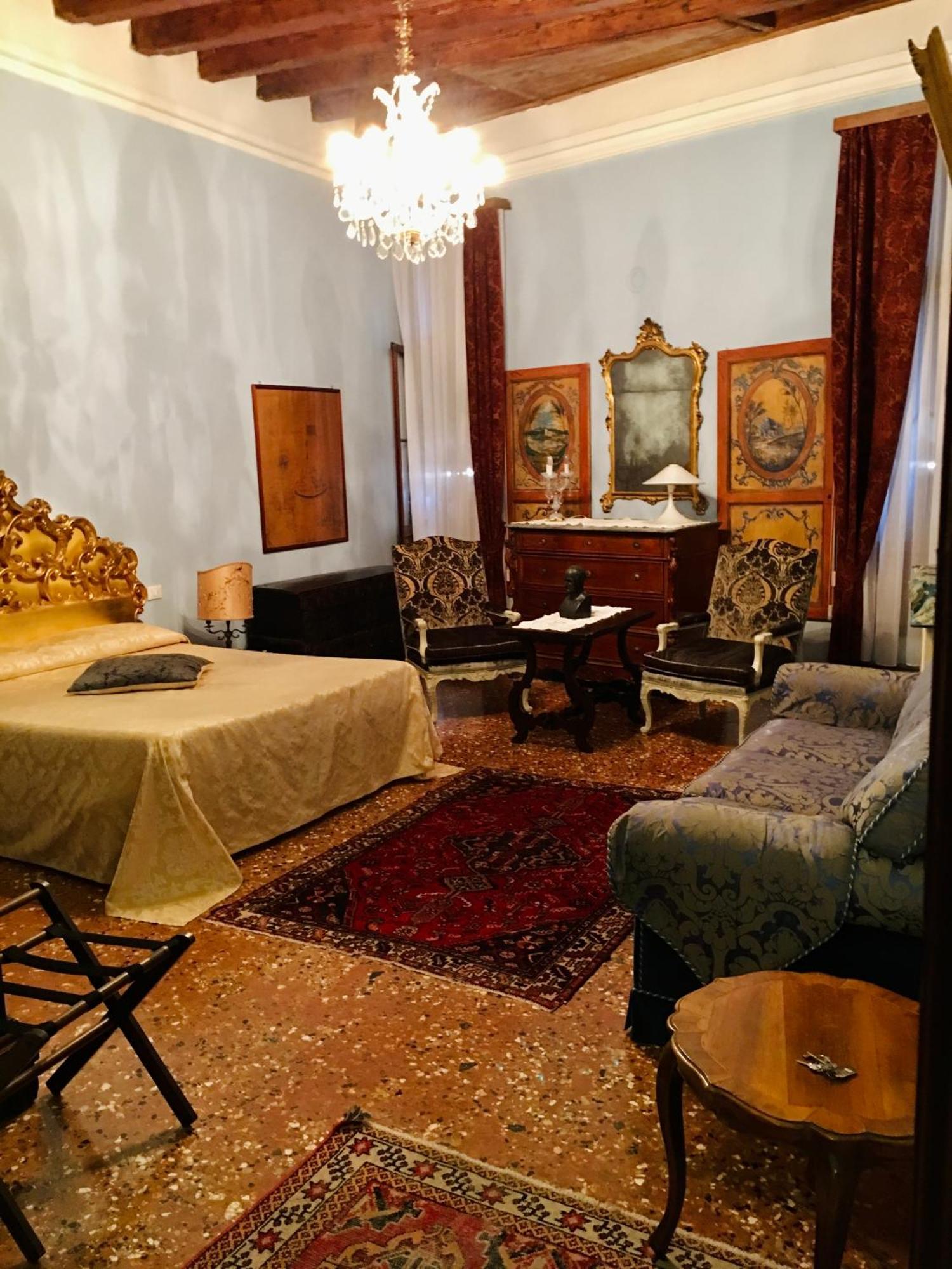 Отель Console Palais Венеция Экстерьер фото