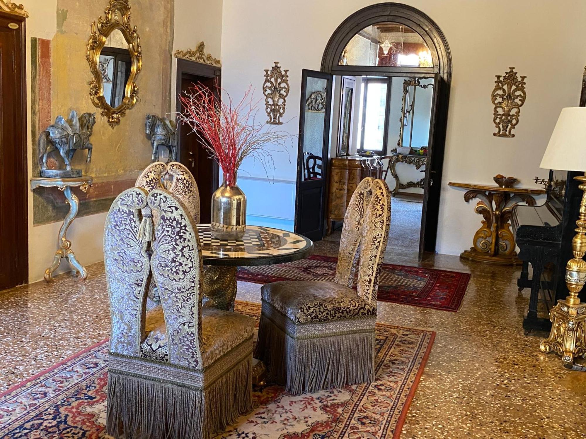 Отель Console Palais Венеция Экстерьер фото